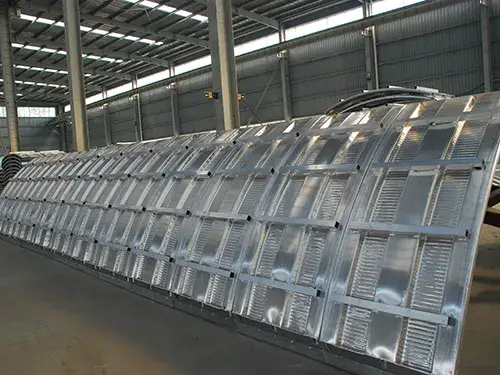 Aluminum sealing hood panels