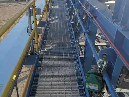 Conveyor Walkway