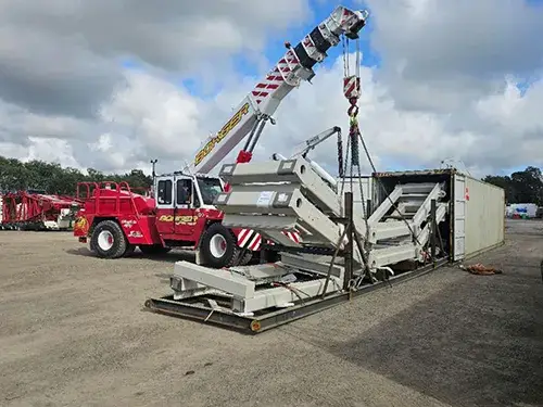 On-Site Unloading of Steel Structures